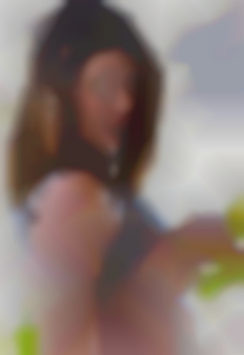 Tresome waif sex girls sur une transexuelle.